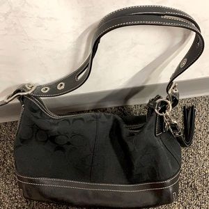 Like new coach purse, no signs of wear.